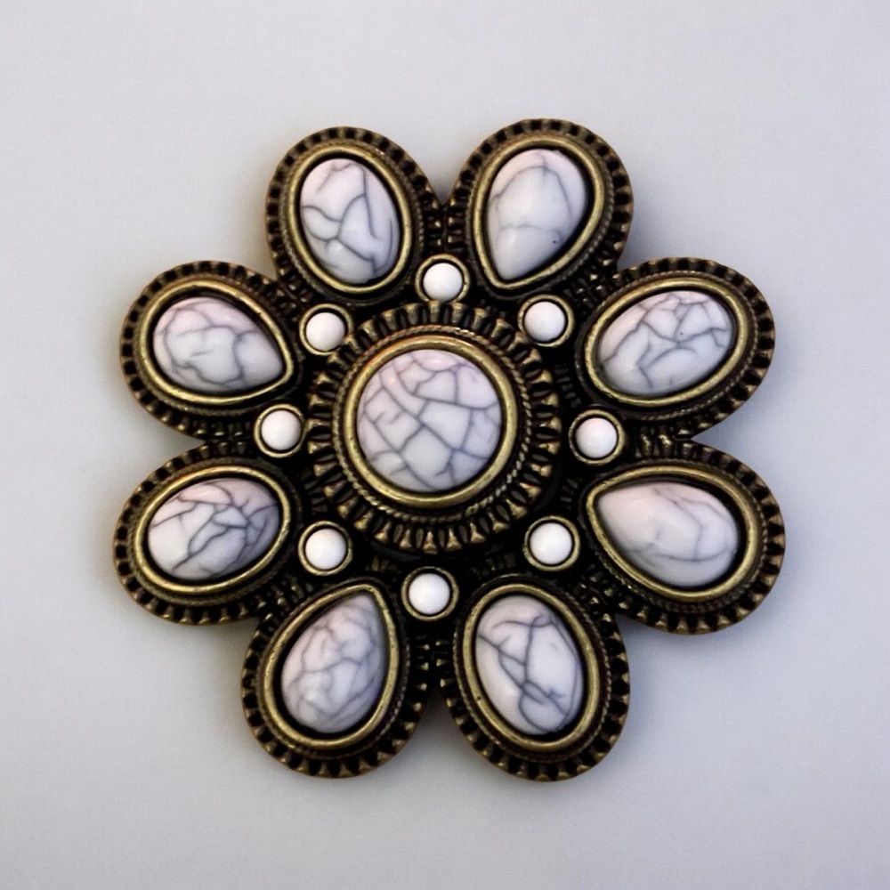 Premier Designs Floral Brooch/Pendant with White Marbled Cabochons